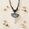 Collier Coquillage Dent de Requin - Bandol